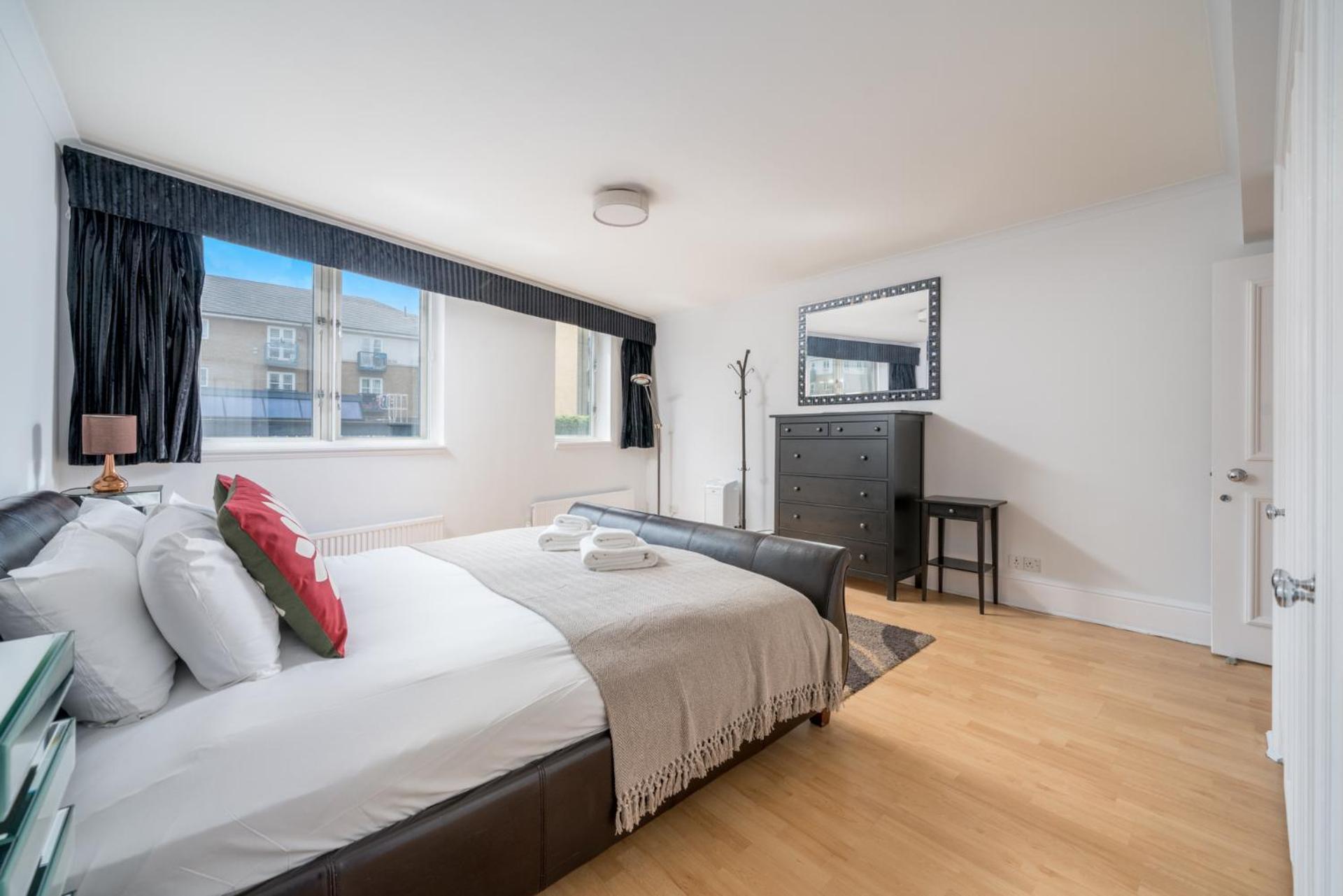 Luxury St Johns Wood 2-bed With 24hr Concierge